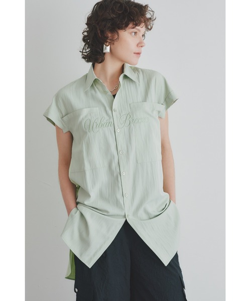 Muel Chic(ミュエルシック)の「Urban shirt アーバンシャツ(シャツ/ブラウス・レディース・スカイブルー/ブラック/ホワイト/ライトグリーン・FREE)」の4枚目の写真
