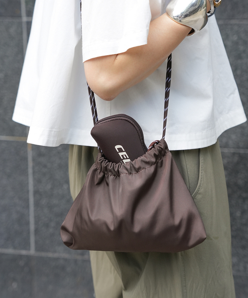 CELERI(セルリ)の「CELERI POCHETTE バッグ(その他小物・レディース・ブラウン/ブラック・FREE)」の3枚目の写真
