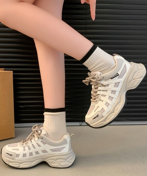 Lace Ladies(レースレディース)の「バイカラー ライン メッシュ 厚底 ダッド スニーカー(スニーカー・レディース・アイボリー/ブラック・22.5cm/23cm/24cm/23.5cm/25cm/24.5cm)」の3枚目の写真