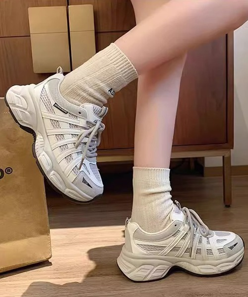 Lace Ladies(レースレディース)の「バイカラー ライン メッシュ 厚底 ダッド スニーカー(スニーカー・レディース・アイボリー/ブラック・22.5cm/23cm/24cm/23.5cm/25cm/24.5cm)」の4枚目の写真