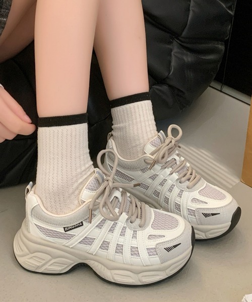 Lace Ladies(レースレディース)の「バイカラー ライン メッシュ 厚底 ダッド スニーカー(スニーカー・レディース・アイボリー/ブラック・22.5cm/23cm/24cm/23.5cm/25cm/24.5cm)」の5枚目の写真