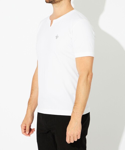 EPOCA UOMO(エポカウォモ)の「シャドー千鳥ジャカードキーネックカットソー(Tシャツ/カットソー・メンズ・ブラック/ホワイト・46/48)」の7枚目の写真