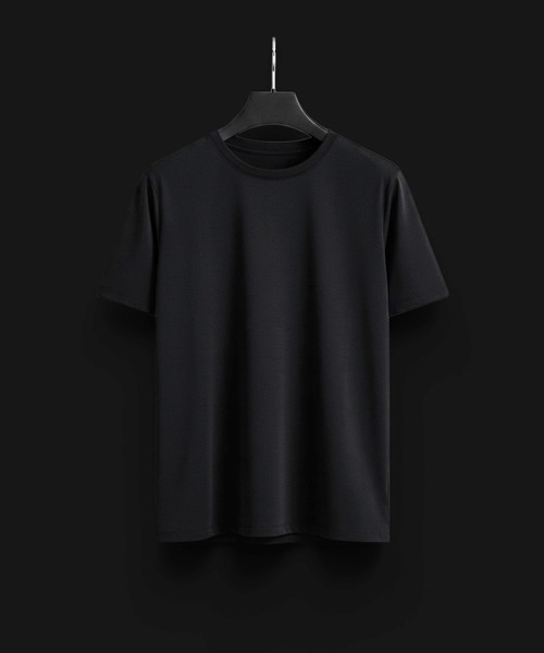 UNITED TOKYO(ユナイテッドトウキョウ)の「【残りわずか】QUICKDRY レギュラーTシャツ |日本生産/速乾性/防シワ/洗濯可能/よれない(Tシャツ/カットソー・メンズ・ライトグレー/ブラック/ダークグレー/グレイッシュベージュ・1/2/4/3)」の1枚目の写真