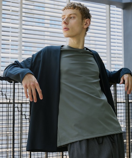 UNITED TOKYO(ユナイテッドトウキョウ)の「【残りわずか】QUICKDRY レギュラーTシャツ |日本生産/速乾性/防シワ/洗濯可能/よれない(Tシャツ/カットソー・メンズ・ライトグレー/ブラック/ダークグレー/グレイッシュベージュ・1/2/4/3)」の7枚目の写真