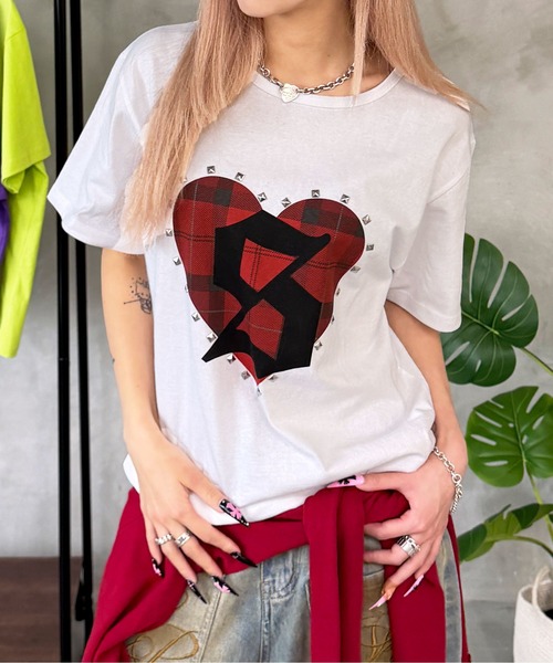 sedacle(セダクル)の「アソートハートスタッズTEE(Tシャツ/カットソー・レディース・ミント/カーキ/レッド/ネイビー/レオパード/ピンク・LARGE/MEDIUM/SMALL)」の5枚目の写真