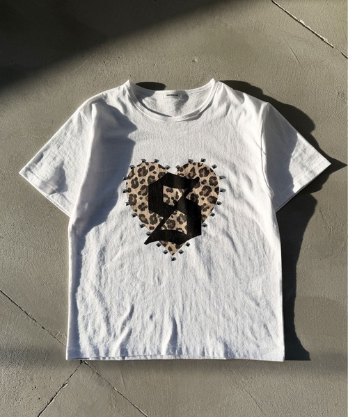 sedacle(セダクル)の「アソートハートスタッズTEE(Tシャツ/カットソー・レディース・ミント/カーキ/レッド/ネイビー/レオパード/ピンク・LARGE/MEDIUM/SMALL)」の9枚目の写真