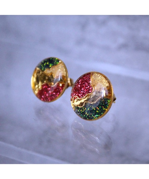 tone(トーン)の「【Willija】金属アレルギー対応《葉重~煌~》ワイヤーで描いた1点物ピアス(MA)(ピアス(両耳用)・レディース・ゴールド系2/ゴールド系3/ゴールド系1・FREE)」の2枚目の写真