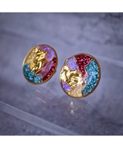 tone(トーン)の「【Willija】金属アレルギー対応《葉重~煌~》ワイヤーで描いた1点物ピアス(MA)(ピアス(両耳用)・レディース・ゴールド系2/ゴールド系3/ゴールド系1・FREE)」の4枚目の写真
