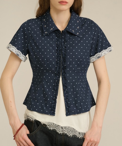 hazyl(ヘイジル)の「frill studs shirt / フリルスタッズシャツ(シャツ/ブラウス・レディース・ネイビー/ライトイエロー・フリー)」の8枚目の写真