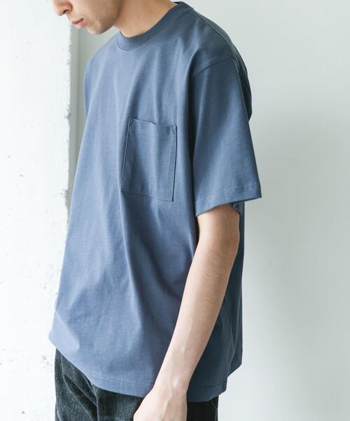 URBAN RESEARCH DOORS(アーバンリサーチドアーズ)の「SHAPE BACK クルーネック Tシャツ(Tシャツ/カットソー・メンズ・モカ/ブルー/チャコールグレー/オフホワイト・MEDIUM/LARGE)」の4枚目の写真