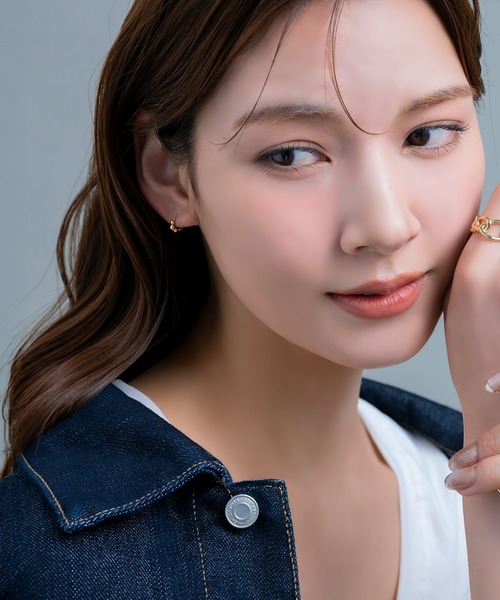 Cream dot.(クリームドット)の「【金属アレルギー対応】極小5.5mm!メタルスフィアのキャッチレスフープピアス(ピアス(両耳用)・レディース・ピンクゴールド/シルバー/ゴールド・ONE SIZE)」の5枚目の写真