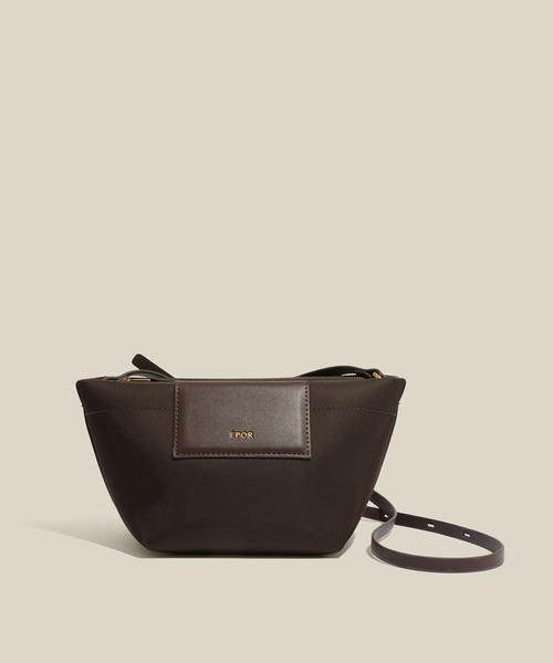 E'POR(エポール)の「【E'POR】BOAT BAG Mini/撥水・超軽量・26AW新色(ショルダーバッグ・レディース・ベージュ/ダークブラウン/ブラック系その他/ブラック・FREE)」の19枚目の写真