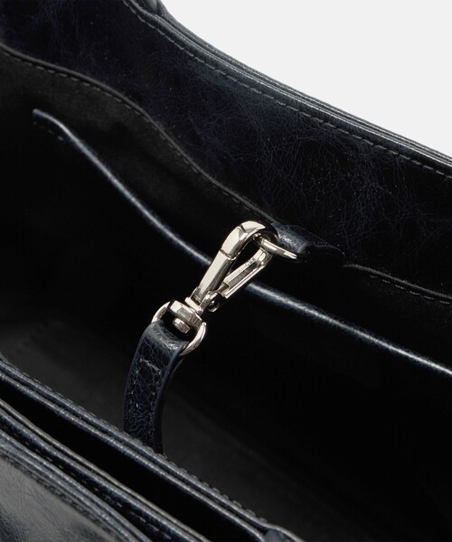 OSOI(オソイ)の「<OSOI>TOTE BROCLE バッグ VEIN(トートバッグ・レディース・ブラック・FREE)」の16枚目の写真