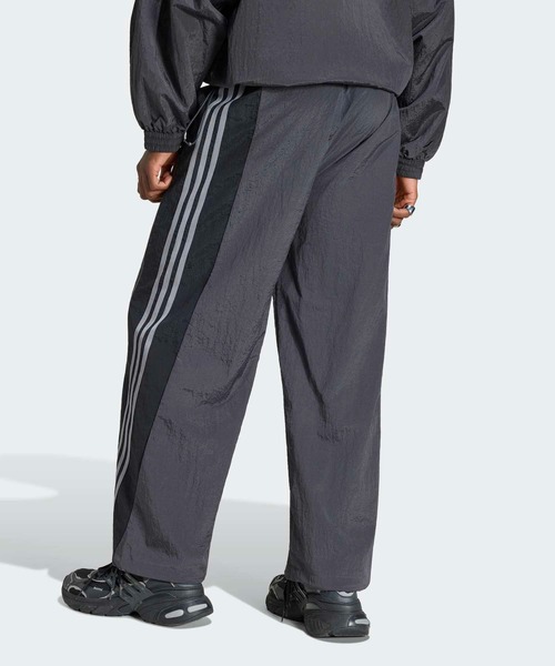 adidas(アディダス)の「ADILENIUM シーズン 5 トラックパンツ / アディダスオリジナルス adidas Originals(その他パンツ・メンズ・ブラック・XX-LARGE/3XL/LARGE/MEDIUM/SMALL/X-LARGE/X-SMALL)」の2枚目の写真
