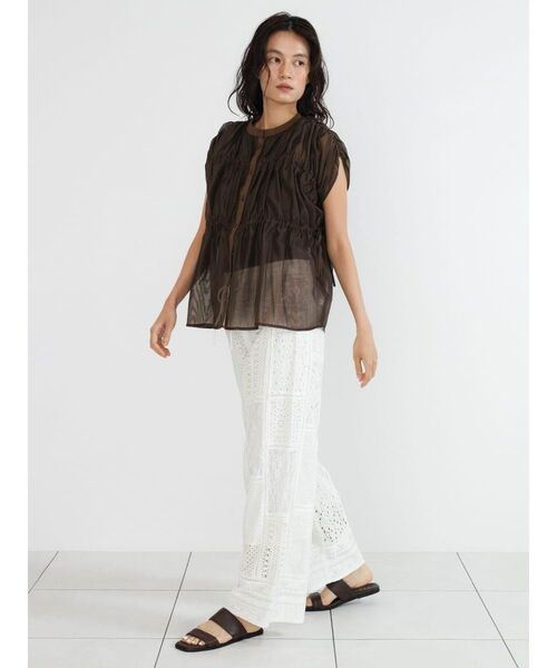 FIKA.(フィーカ)の「Sheer gathered blouse(シャツ/ブラウス・レディース・ブラウン/ブラック・MEDIUM)」の9枚目の写真
