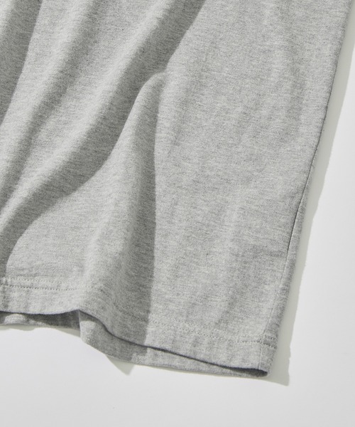 ISSUETHINGS（イシューシングス）の「【ISSUETHINGS/イシューシングス】TYPE108 (PATCHED)（Tシャツ/カットソー・メンズ・オリーブ/グレー/オレンジ・2/3）」の15枚目の写真