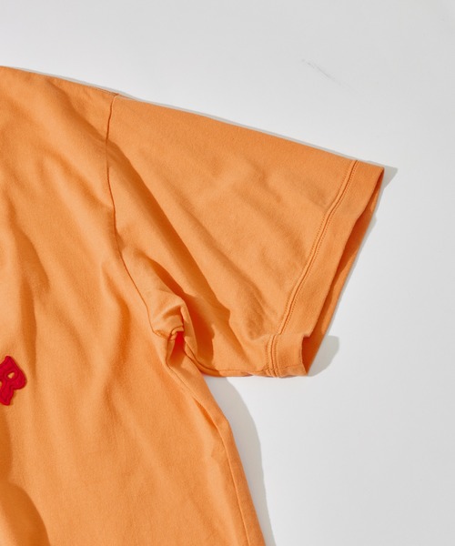ISSUETHINGS（イシューシングス）の「【ISSUETHINGS/イシューシングス】TYPE108 (PATCHED)（Tシャツ/カットソー・メンズ・オリーブ/グレー/オレンジ・2/3）」の7枚目の写真