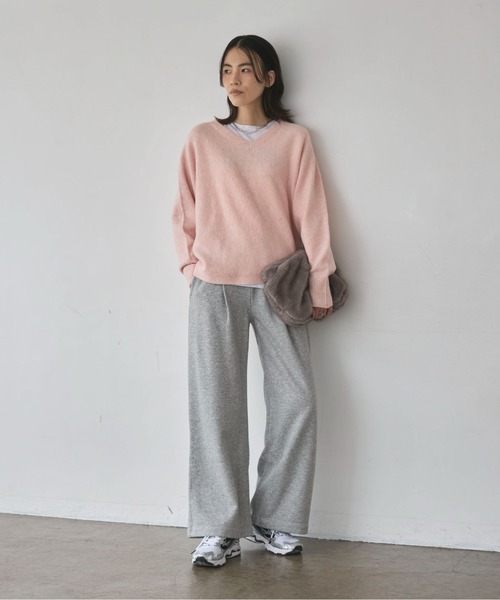 Doux archives(ドゥアルシーヴ)の「【EC先行予約】【マシンウォッシャブル】ドルマンVネックニット(ニット/セーター・レディース・グレー/パープル/ピンク・FREE)」の19枚目の写真
