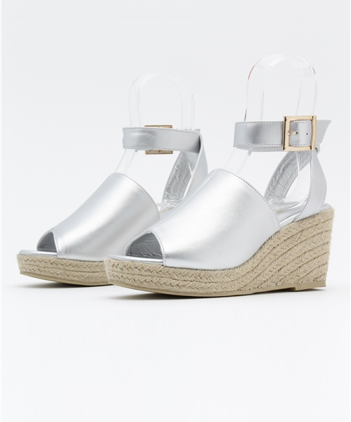 Chico（チコ）の「ウエッジベルトサンダル（サンダル・レディース・ベージュ/グレイッシュベージュ/シルバー・MEDIUM/LARGE/SMALL）」の8枚目の写真