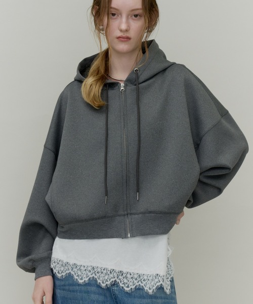 Plumel(プルメル)の「Volume Zip Short Ponte Hoodie / ポンチボリュームZIPショートパーカー(パーカー・レディース・ブラウン/ダークグレー/アイボリー・MEDIUM)」の12枚目の写真