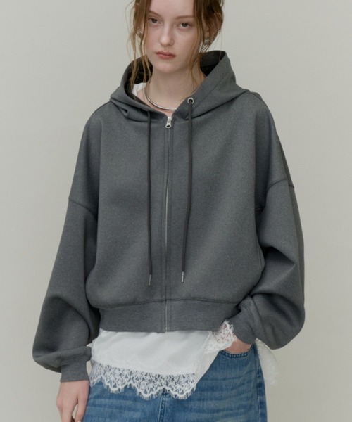 Plumel(プルメル)の「Volume Zip Short Ponte Hoodie / ポンチボリュームZIPショートパーカー(パーカー・レディース・ブラウン/ダークグレー/アイボリー・MEDIUM)」の10枚目の写真