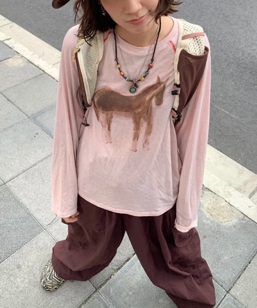 WEGO(ウィゴー)の「【長袖】馬柄プリントラグランロングTシャツ(Tシャツ/カットソー・レディース・ピンク/ホワイト・LARGE/MEDIUM)」の12枚目の写真