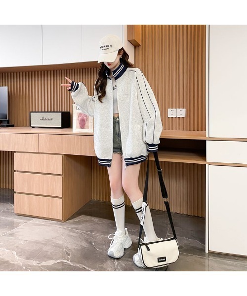 witch(ウイッチ)の「ジップアップスウェット(スウェット・レディース・グレー/ネイビー・L/M)」の17枚目の写真