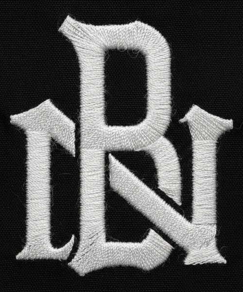 NOBOUND(ノーバウンド)の「NOBOUND(ノーバウンド) トラックジャケット メンズ レディース ユニセックス ロゴ刺繍 サイドライン ラグランスリーブ セットアップ対応 ジャージ 上 トップス ライトアウター ストリート カジュアル(ブルゾン・メンズ・ベージュ系/ブラック×ゴールド/ライトグレー系/ブラック×ホワイト/ネイビー×ホワイト/ブラック系/サックスブルー系・M/L/XL)」の8枚目の写真