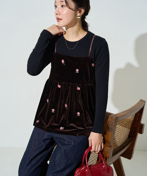 FREAK'S STORE(フリークスストア)の「限定展開 <セットアップ対応> ベロア 花柄 刺繍 キャミ ビスチェ(キャミソール・レディース・ブラウン系その他/ブラック/チャコールグレー/ブラウン・フリ-)」の4枚目の写真