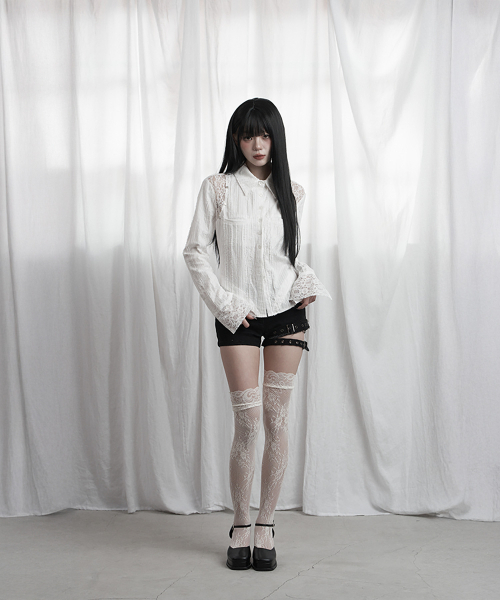 ETRE AU SOMMET(エトレオソメ)の「レースパネルスリムシャツ(ホワイト)(シャツ/ブラウス・レディース・ホワイト・SMALL/MEDIUM)」の5枚目の写真