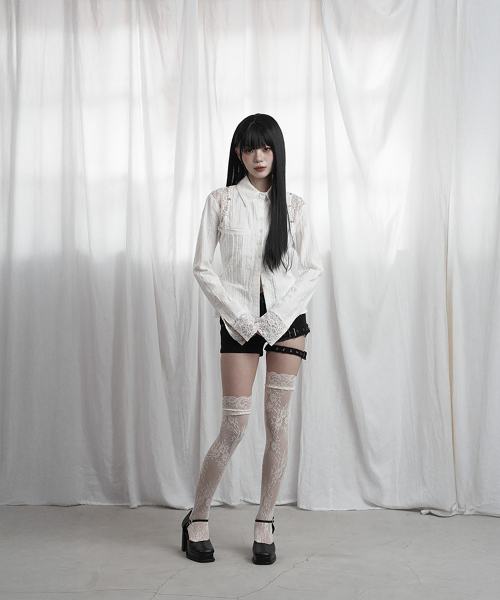 ETRE AU SOMMET(エトレオソメ)の「レースパネルスリムシャツ(ホワイト)(シャツ/ブラウス・レディース・ホワイト・SMALL/MEDIUM)」の6枚目の写真