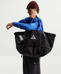 ACG（エィシージー）の「ACG ギアトートバッグ (Lサイズ、55L) / ACG Gear Tote Bag (Large, 55L) IM2516-010 Black（トートバッグ）」