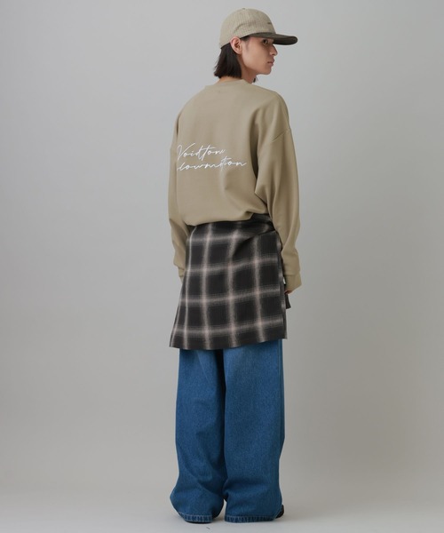 LAKOLE（ラコレ）の「Ｂ刺繍筆記ロゴプルオーバー / 1072681（スウェット・メンズ・ベージュ/グレー/パープル/ブラック・LARGE/MEDIUM）」の16枚目の写真