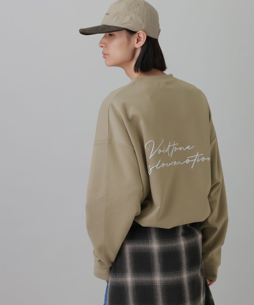 LAKOLE（ラコレ）の「Ｂ刺繍筆記ロゴプルオーバー / 1072681（スウェット・メンズ・ベージュ/グレー/パープル/ブラック・LARGE/MEDIUM）」の18枚目の写真