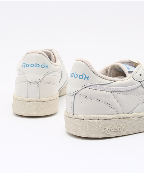 Reebok（リーボック）の「クラブシー [CLUB C 85 VINTAGE ]（スニーカー・レディース・アイボリー/ホワイト系その他・24.0cm/23.5cm/24.5cm/26.0cm/23.0cm/22.0cm/25.0cm/22.5cm/25.5cm/27.0cm/28.0cm/26.5cm/27.5cm）」の4枚目の写真