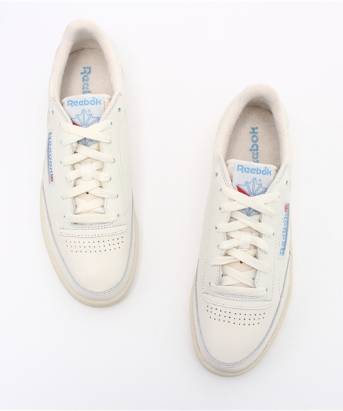 Reebok（リーボック）の「クラブシー [CLUB C 85 VINTAGE ]（スニーカー・レディース・アイボリー/ホワイト系その他・24.0cm/23.5cm/24.5cm/26.0cm/23.0cm/22.0cm/25.0cm/22.5cm/25.5cm/27.0cm/28.0cm/26.5cm/27.5cm）」の5枚目の写真
