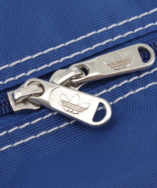 adidas（アディダス）の「ADICOLOR BACKPACK（バックパック/リュック・ブラック/ブルー・ﾌﾘ-）」の8枚目の写真