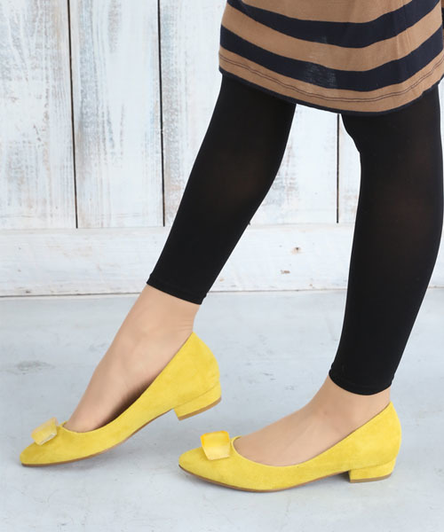 Noubel Voug Relax(ヌーベルヴォーグリラックス)の「ビジュー付きパンプス(パンプス・レディース・ブラック/ベージュ/ブルー/イエロー/ピンク・22/22.5/23/23.5/24/24.5)」の2枚目の写真