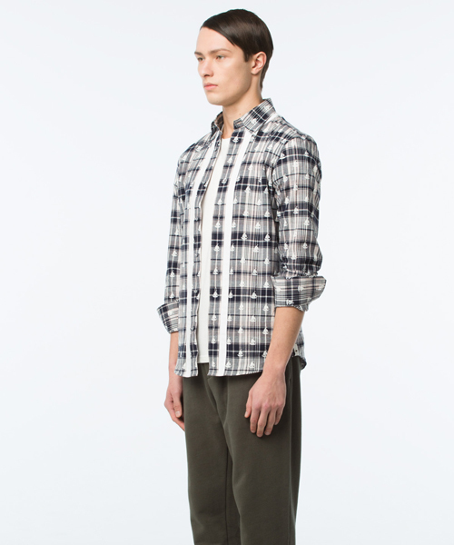 koe×THOM BROWNE（コエトムブラウン）の「[koe×THOM BROWNE]MENS MADRAS BUTTONDOWN SHIRT（シャツ/ブラウス・メンズ・マルチ・SMALL/LARGE/MEDIUM）」の6枚目の写真