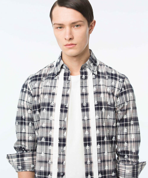 koe×THOM BROWNE（コエトムブラウン）の「[koe×THOM BROWNE]MENS MADRAS BUTTONDOWN SHIRT（シャツ/ブラウス・メンズ・マルチ・SMALL/LARGE/MEDIUM）」の8枚目の写真