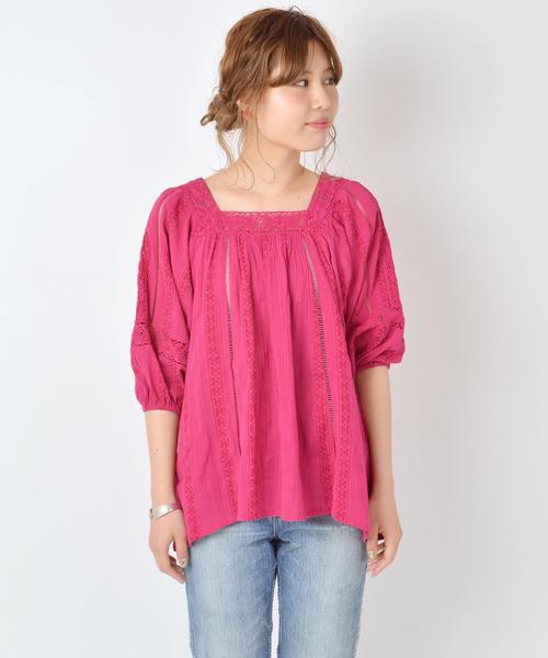 Khaju(カージュ)の「Khaju:スクエアレースブラウス◇(シャツ/ブラウス・レディース・ホワイト/フューシャピンク・ONE SIZE)」の3枚目の写真