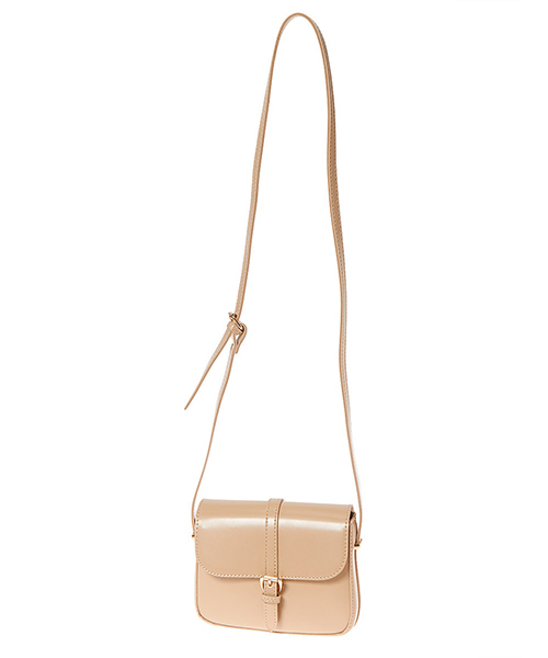 Color（カラー）の「フェイクレザーベルトショルダーバッグ（クラッチバッグ・レディース・ブラック/グレー/キャメル/スモークピンク/ライトベージュ・FREE）」の11枚目の写真