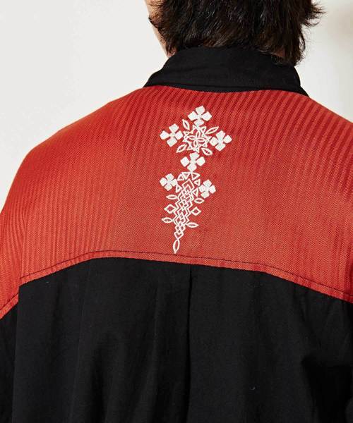 チャイハネ(チャイハネ)の「【チャイハネ】エスニック刺繍入り メンズ変形シャツ(シャツ/ブラウス・メンズ・ブラック/ターコイズブルー/ナチュラル・FREE)」の11枚目の写真