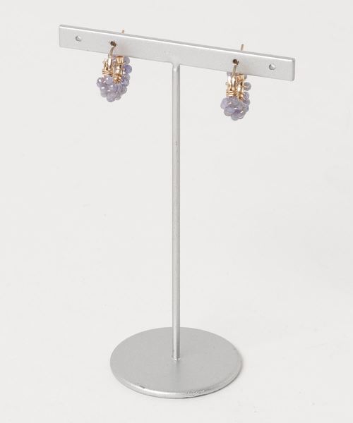 tone(トーン)の「【marinaJEWELRY】14kgf/Tanzanite pavé pierced earring(ピアス(両耳用)・レディース・パープル・FREE)」の4枚目の写真