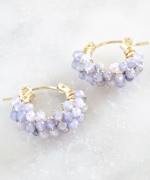 tone(トーン)の「【marinaJEWELRY】14kgf/Tanzanite pavé pierced earring(ピアス(両耳用)・レディース・パープル・FREE)」の3枚目の写真