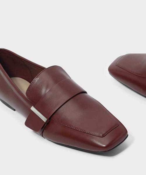 CHARLES & KEITH(チャールズ & キース)の「クラシックローファー / CLASSIC LOAFERS(ローファー・レディース・ブラック/マルチ/バーガンディー・22.5cm/23cm/23.5cm/24.5cm/25cm/25.5cm/26cm/26.5cm)」の9枚目の写真