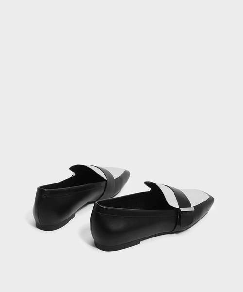 CHARLES & KEITH(チャールズ & キース)の「クラシックローファー / CLASSIC LOAFERS(ローファー・レディース・ブラック/マルチ/バーガンディー・22.5cm/23cm/23.5cm/24.5cm/25cm/25.5cm/26cm/26.5cm)」の5枚目の写真