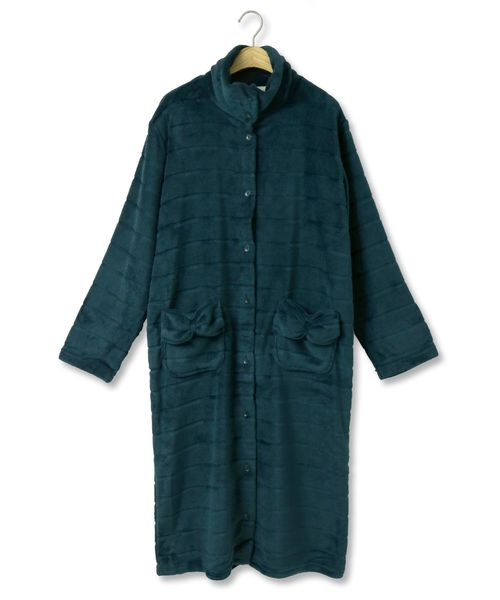 fran de lingerie（フランデランジェリー）の「memory fleece マイクロフリース ロングガウン（ルームウェア/パジャマ・レディース・レッド/オフホワイト/ピンク/ダークブルー/ブルーグリーン/ワイン/ブルーパープル/ネイビー・M-L）」の4枚目の写真