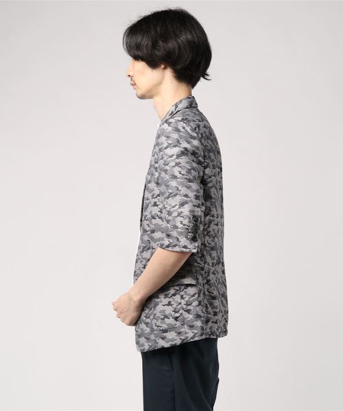 Luv maison（ラブメゾン）の「迷彩ジャガード5分袖テーラードジャケット（テーラードジャケット・メンズ・グレー・M/L）」の2枚目の写真