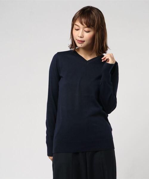 Reproduction@ｉ（リプロダクションアットマークアイ）の「[レディース]VネックTEE(日本製)（Tシャツ/カットソー・レディース・ネイビー/レッド/オフホワイト/アイボリー/杢グレー/スミクロ/グレイッシュベージュ/ブルー系その他・フリー）」の7枚目の写真